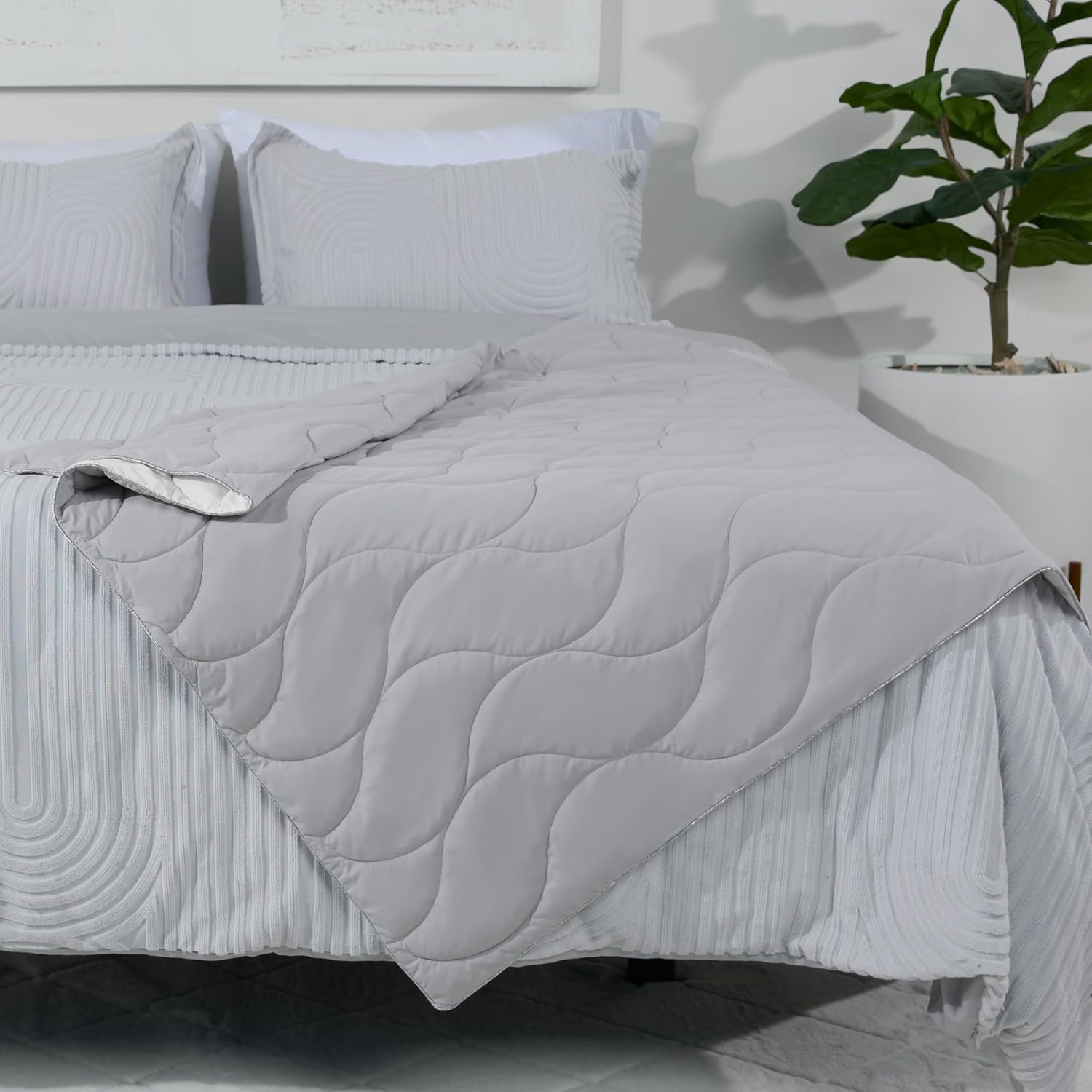 Bedgear Cooling Performance Throw Blanket 50" x 70" Grey - Image 2