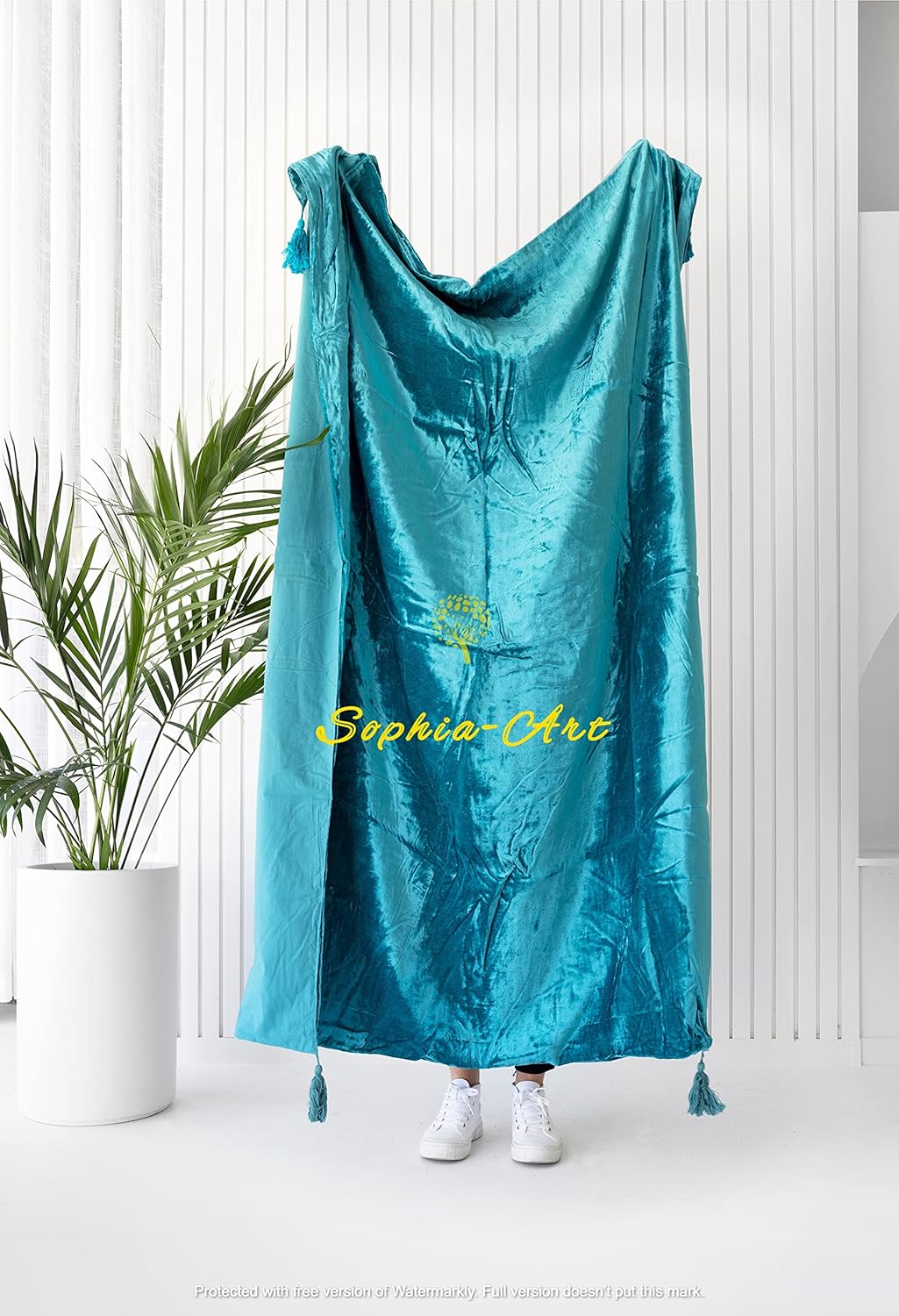 Sophia-Art Luxury Crushed Velvet Throw Blanket with Tassels Sofa Bed Soft Blankets Boho Warm Throws Cozy Plush Lightweight Pet (108x90 inches, Royal Blue) - Image 18