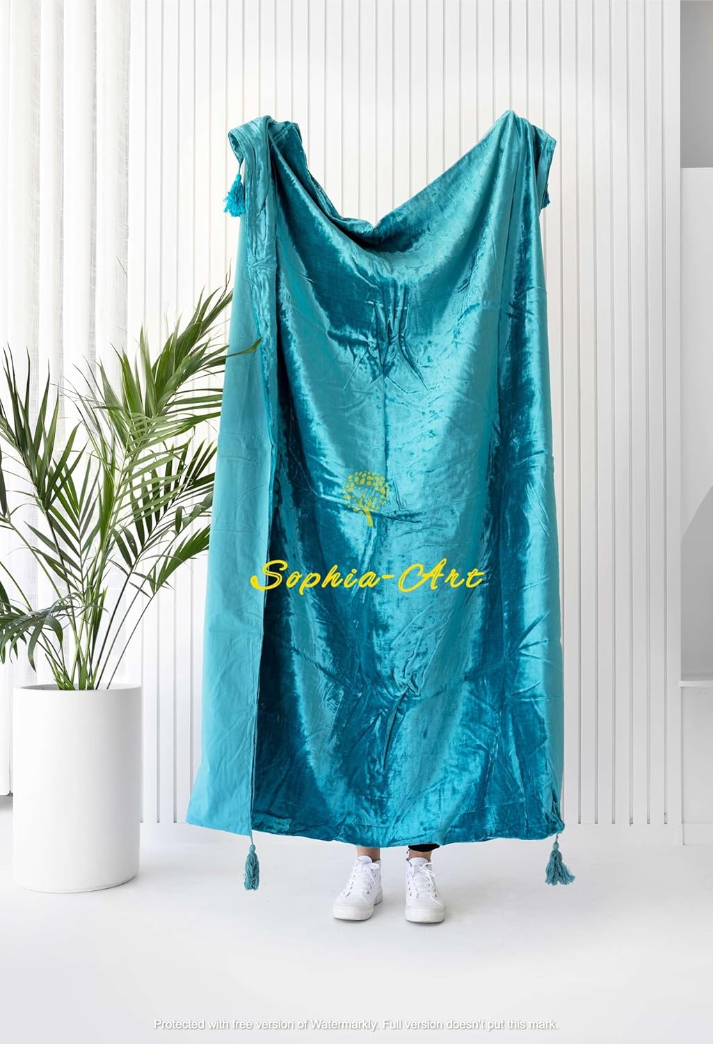 Sophia-Art Luxury Crushed Velvet Throw Blanket with Tassels Sofa Bed Soft Blankets Boho Warm Throws Cozy Plush Lightweight Pet (108x90 inches, Royal Blue) - Image 27