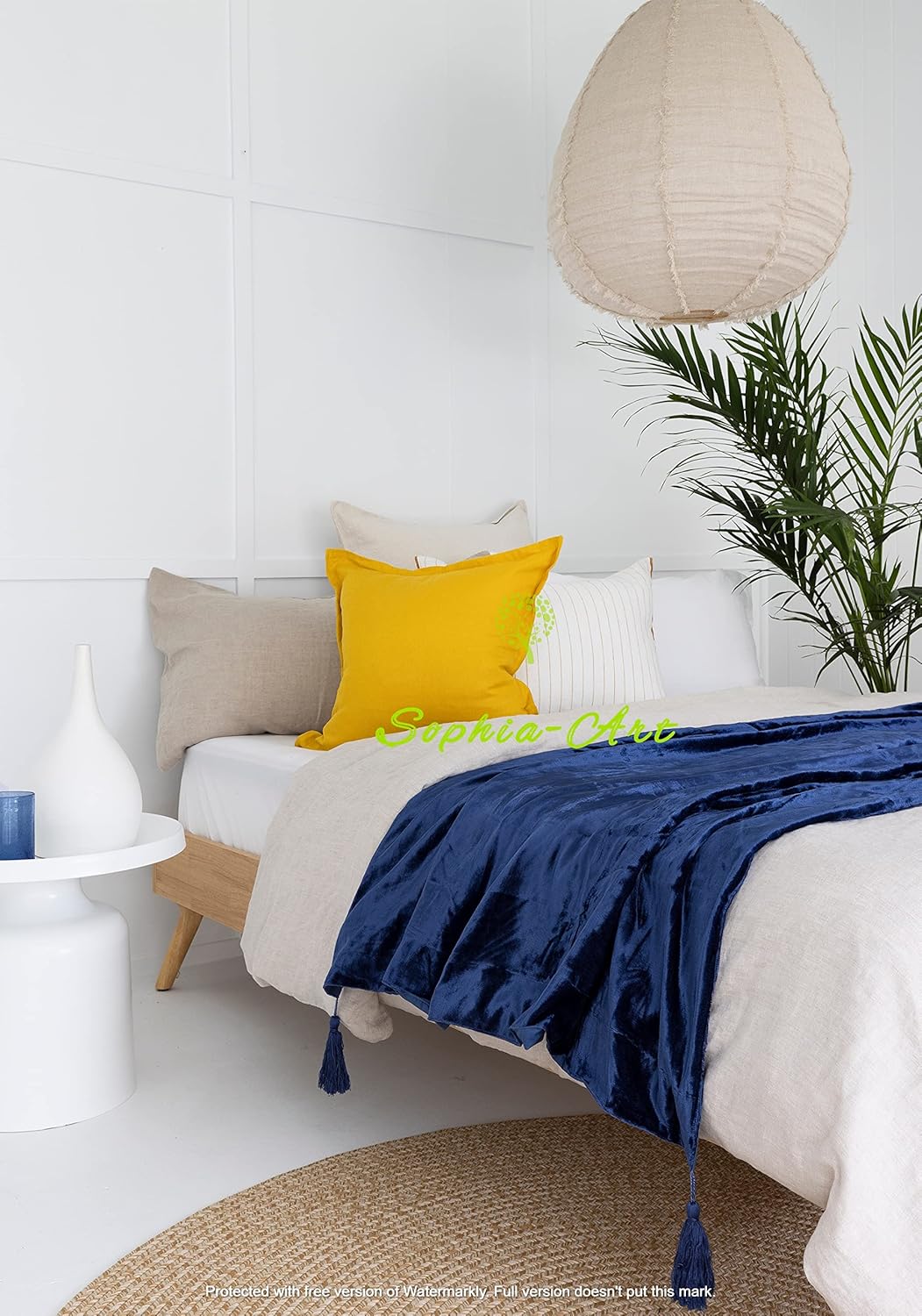 Sophia-Art Luxury Crushed Velvet Throw Blanket with Tassels Sofa Bed Soft Blankets Boho Warm Throws Cozy Plush Lightweight Pet (108x90 inches, Royal Blue) - Image 3