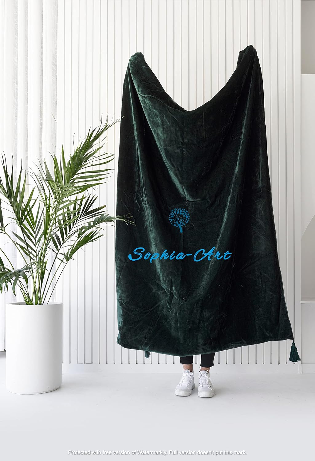 Sophia-Art Luxury Crushed Velvet Throw Blanket with Tassels Sofa Bed Soft Blankets Boho Warm Throws Cozy Plush Lightweight Pet (108x90 inches, Royal Blue) - Image 24