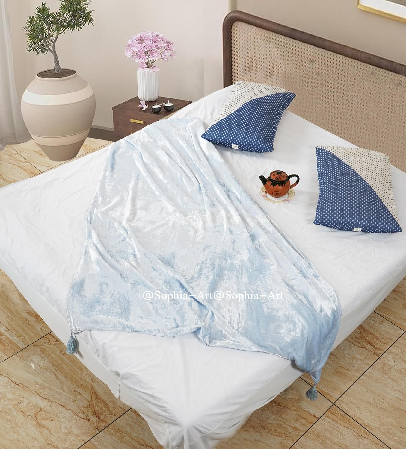 Sophia-Art Luxury Crushed Velvet Throw Blanket with Tassels Sofa Bed Soft Blankets Boho Warm Throws Cozy Plush Lightweight Pet (108x90 inches, Royal Blue) - Image 12