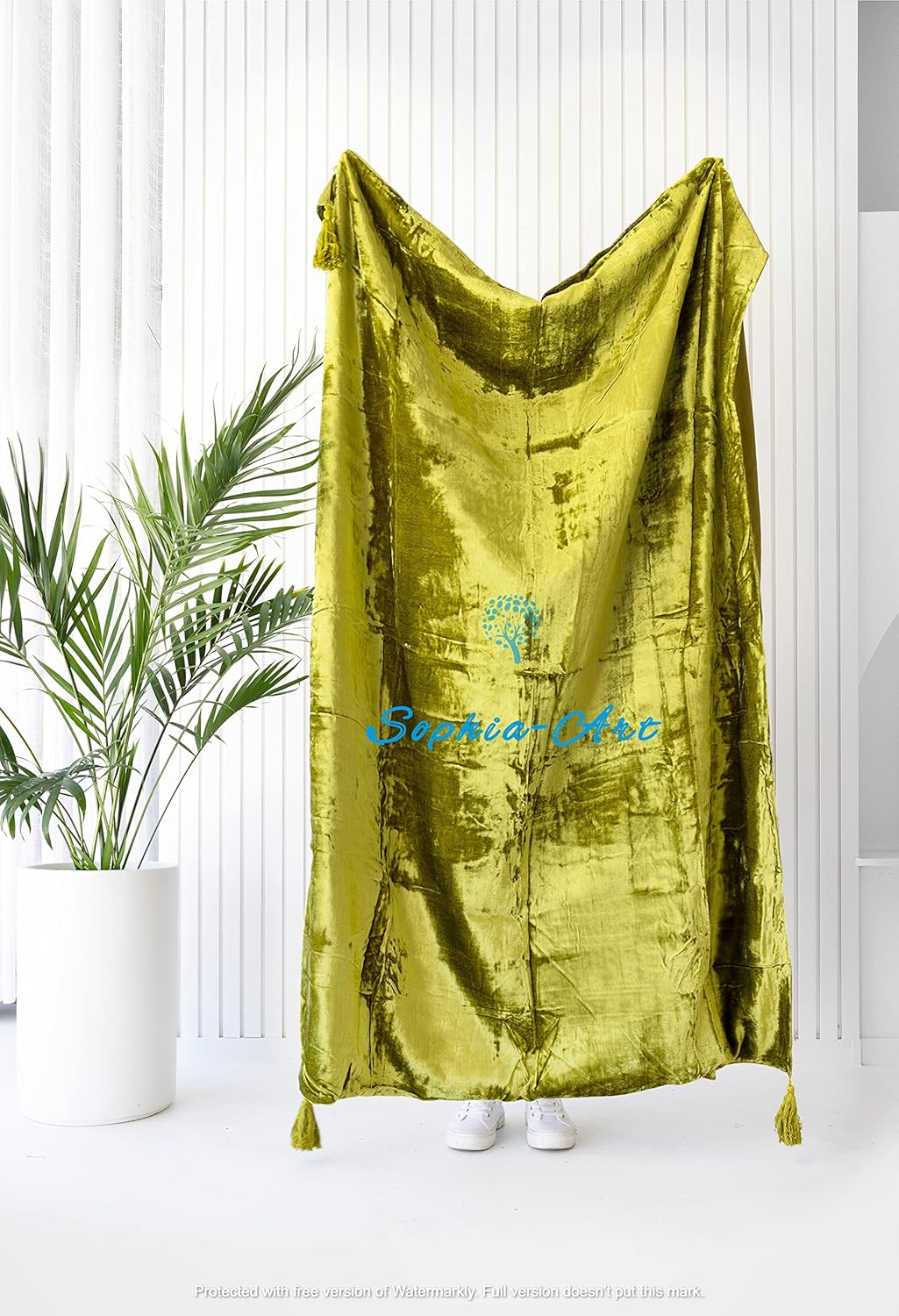 Sophia-Art Luxury Crushed Velvet Throw Blanket with Tassels Sofa Bed Soft Blankets Boho Warm Throws Cozy Plush Lightweight Pet (108x90 inches, Royal Blue) - Image 23